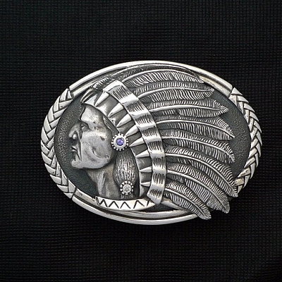 CHIEF ONE PIECE OVAL TROPHY BUCKLE WITH TANZANITE AND WHITE DIAMOND